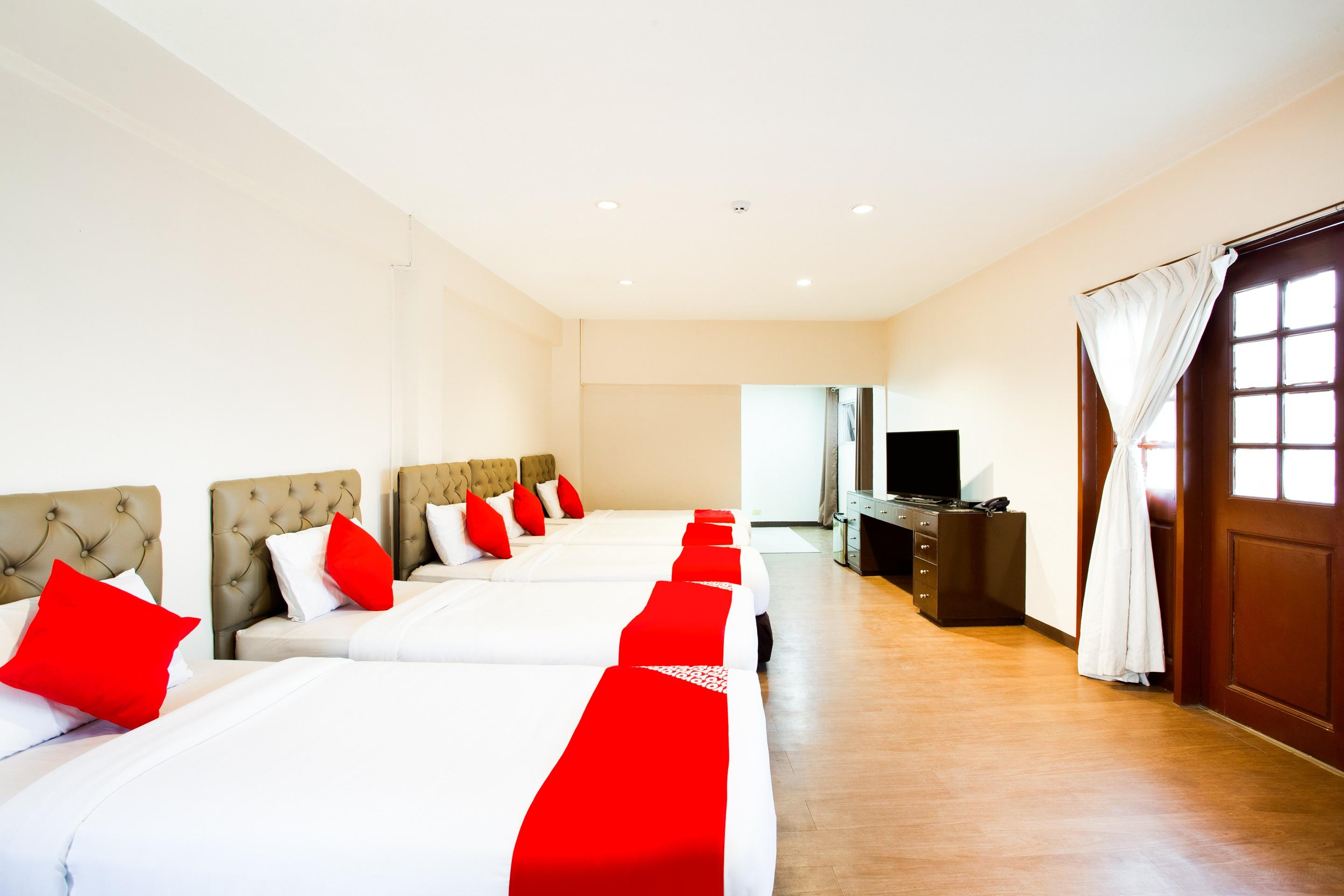 Oyo 414 Humberto'S Hotel Davao Экстерьер фото