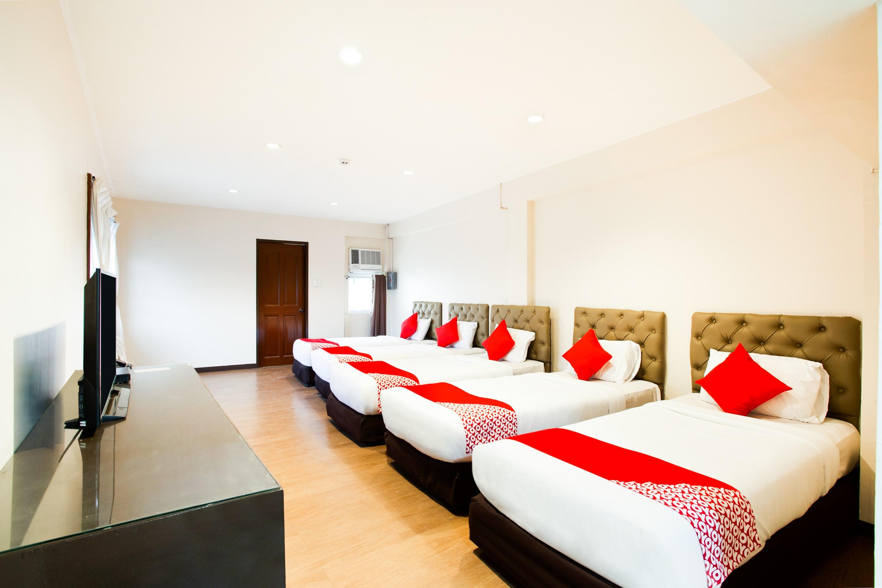 Oyo 414 Humberto'S Hotel Davao Экстерьер фото