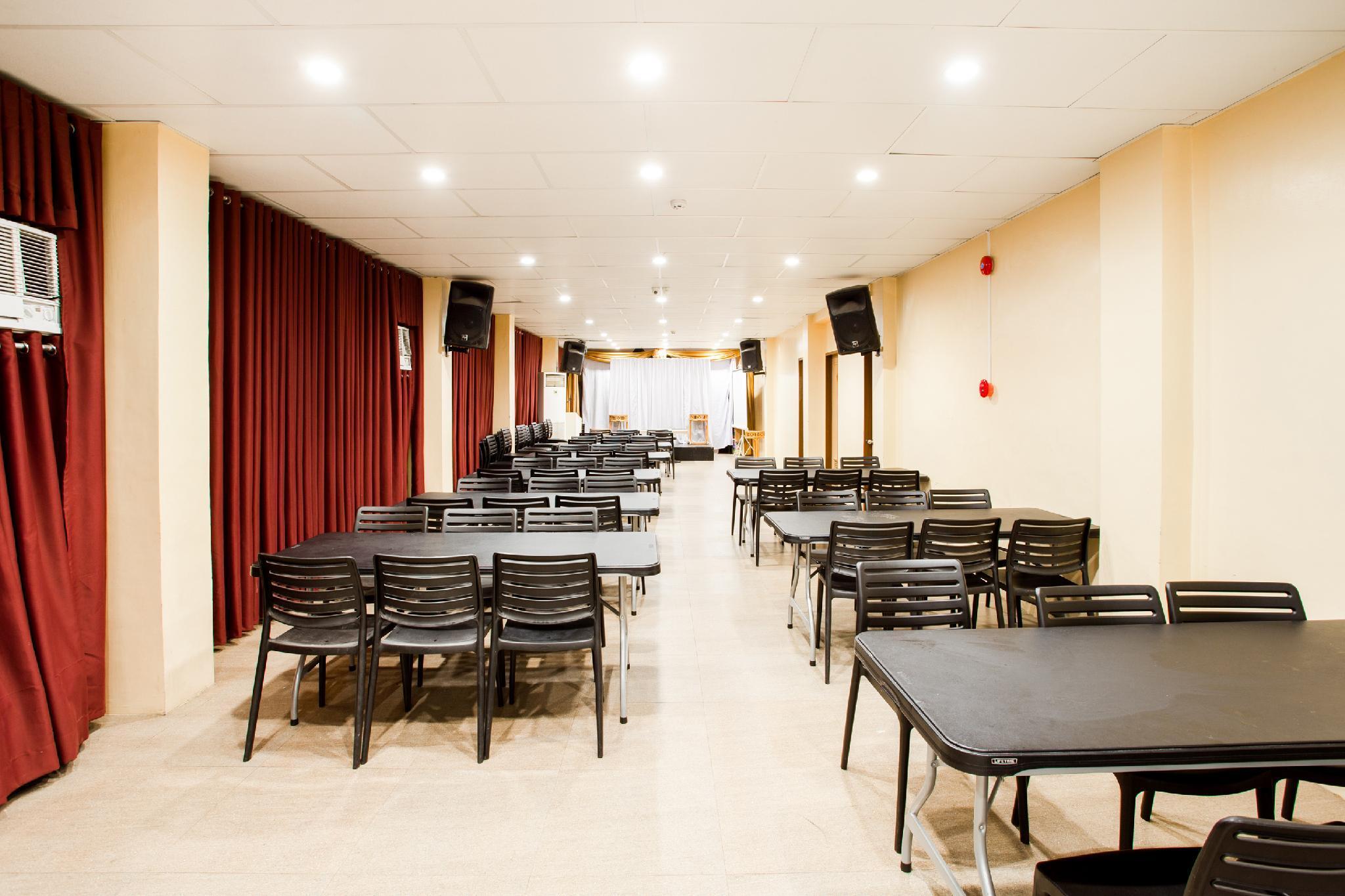Oyo 414 Humberto'S Hotel Davao Экстерьер фото