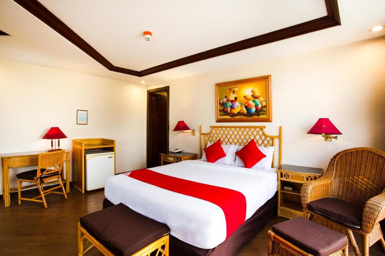 Oyo 414 Humberto'S Hotel Davao Экстерьер фото